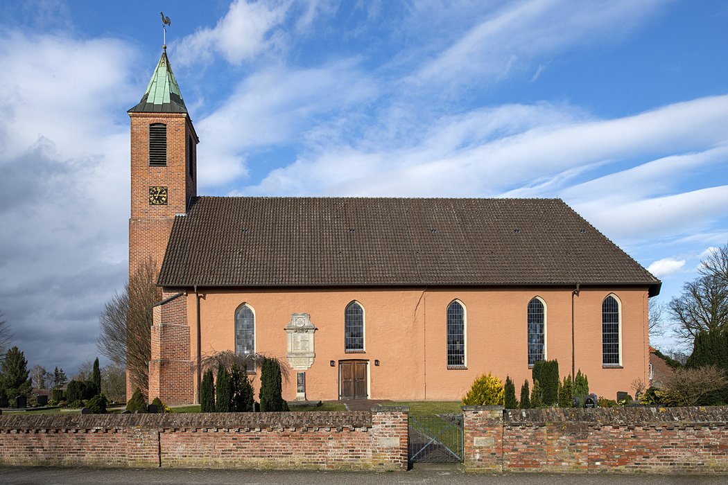 Marienkirche von außen, Blick auf die Südansicht. 